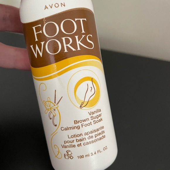 Avon Foot Works Foot Care Vanilla Brown Sugar Calming Foot Soak NEW - Picture 2 of 5